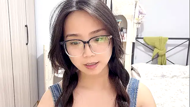 Hmm 0303 online show from April 10, 2026, 4:36 pm