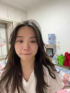 Snapshot of Hmm_0303 chatting on February 14, 2026, 3:01 pm Hmm 0303 online show from February 14, 2026, 3:01 pm