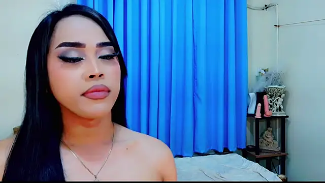 Snapshot of sweet_sophiaxx chatting on April 25, 2026, 12:13 am sweet sophiaxx online show from April 25, 2026, 12:13 am