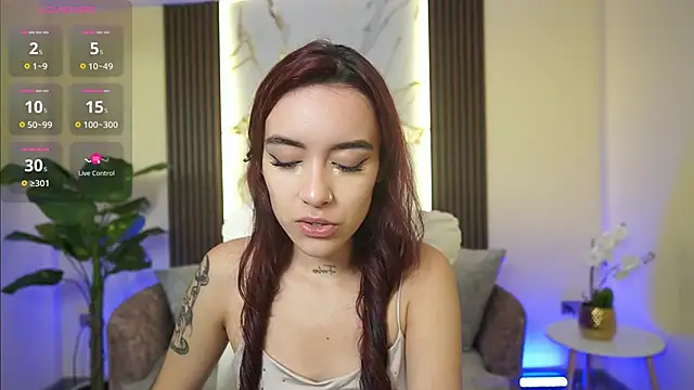 TessaaFox online show from December 15, 2025, 12:11 pm