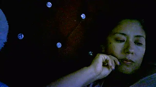 Zulreyna online show from April 28, 2026, 3:55 am
