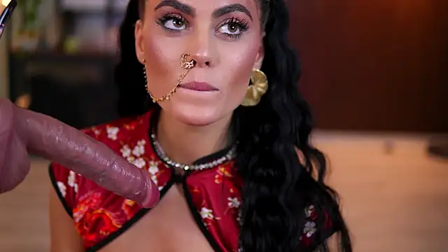 Snapshot of RavennaDArcy chatting on April 10, 2026, 6:59 pm RavennaDArcy online show from April 10, 2026, 6:59 pm