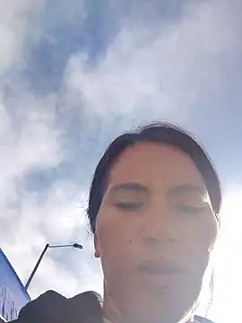 mr arte online show from November 11, 2025, 12:33 pm