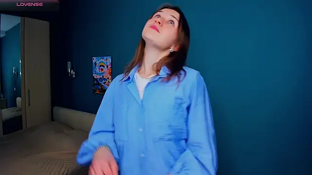 Snapshot of JosieNadile chatting on November 17, 2025, 4:44 pm JosieNadile online show from November 17, 2025, 4:44 pm