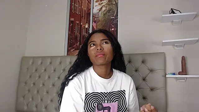 Snapshot of mila_sophia chatting on November 7, 2025, 1:59 pm mila sophia online show from November 7, 2025, 1:59 pm