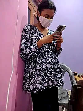 Snapshot of Student12th chatting on November 5, 2025, 5:49 pm Student12th online show from November 5, 2025, 5:49 pm