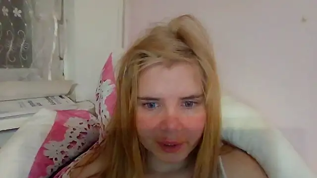 HornyElena online show from February 5, 2026, 5:53 pm