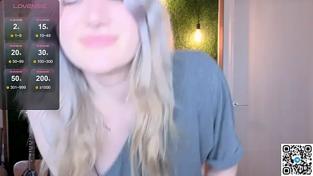 Snapshot of eshleeygreen chatting on June 21, 2026, 12:16 am eshleeygreen online show from June 21, 2026, 12:16 am