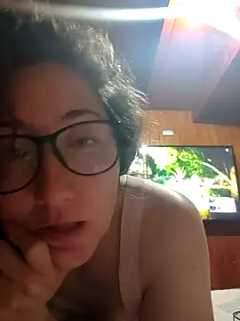  sweetdelight  online show from November 6, 2025, 4:16 am