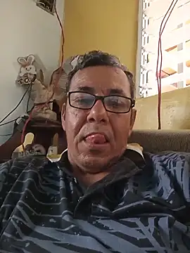 bruno 324278 online show from May 10, 2026, 4:09 pm