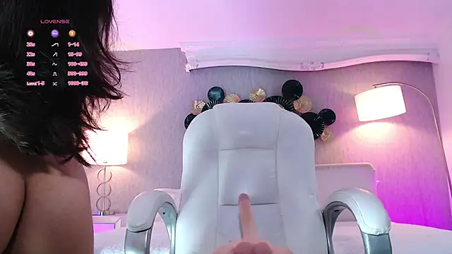 miss aliia online show from July 16, 2026, 11:40 am