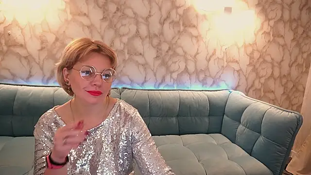 AmaraNights online show from December 4, 2025, 1:48 am