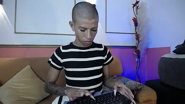 Tessachains 2  online show from November 20, 2025, 12:50 pm