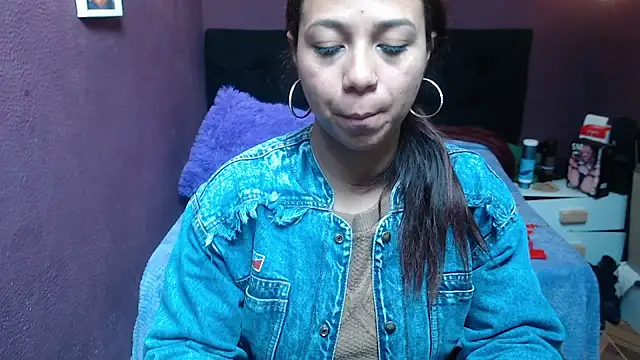 monika 256 online show from March 20, 2026, 1:12 pm