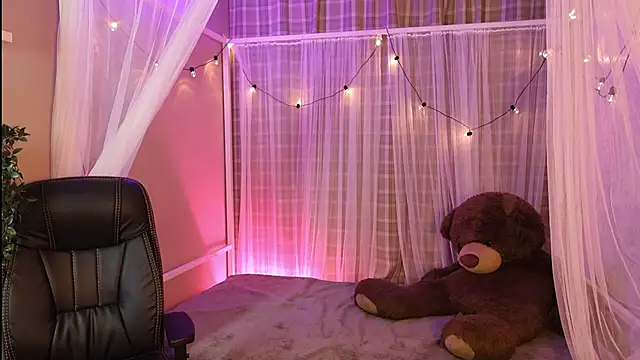 aura Soul  online show from November 25, 2025, 4:02 am