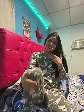Snapshot of Chiquinquira3 chatting on March 8, 2026, 7:17 pm Chiquinquira3 online show from March 8, 2026, 7:17 pm