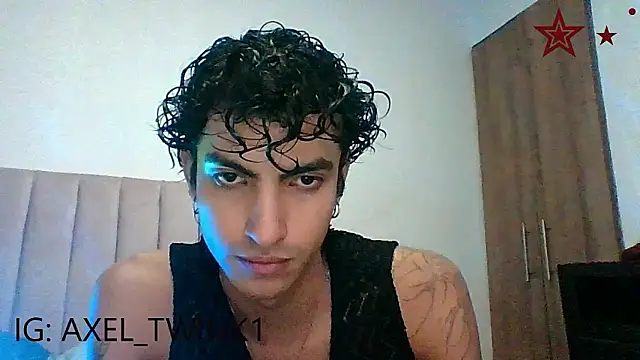 Snapshot of axel_love13 chatting on January 13, 2026, 11:19 pm axel love13 online show from January 13, 2026, 11:19 pm