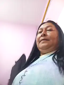 keilaJhonsom1 online show from November 20, 2025, 3:34 pm