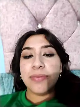 madeline lx online show from November 14, 2025, 12:47 am