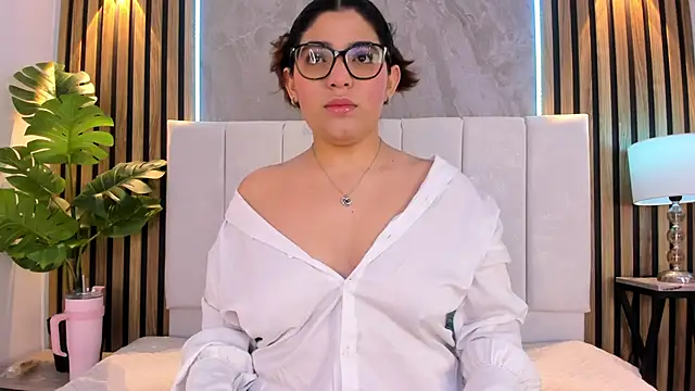 Snapshot of Carlotta_de_velour chatting on April 11, 2026, 3:25 am Carlotta de velour online show from April 11, 2026, 3:25 am