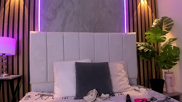 Snapshot of Carlotta_de_velour chatting on March 14, 2026, 3:12 am Carlotta de velour online show from March 14, 2026, 3:12 am