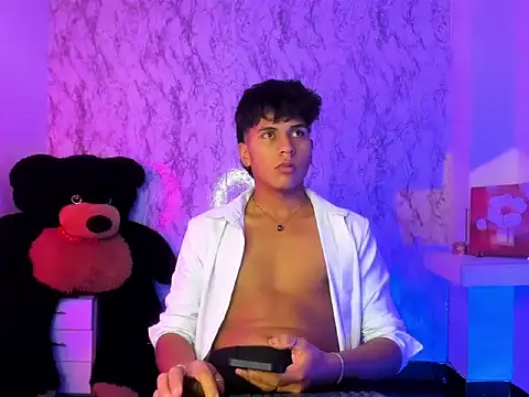 Snapshot of Valentino_Lane chatting on February 9, 2026, 6:00 am Valentino Lane online show from February 9, 2026, 6:00 am