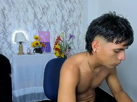 Snapshot of Valentino_Lane chatting on March 3, 2026, 2:07 am Valentino Lane online show from March 3, 2026, 2:07 am