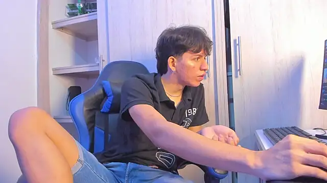 fredd cs online show from November 17, 2025, 11:09 pm