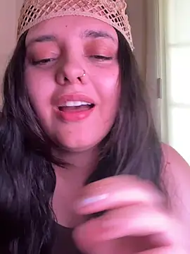 Snapshot of candicewest_ chatting on May 5, 2026, 5:38 pm candicewest online show from May 5, 2026, 5:38 pm