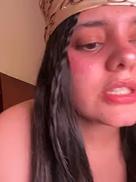 Snapshot of candicewest_ chatting on April 30, 2026, 8:57 pm candicewest online show from April 30, 2026, 8:57 pm