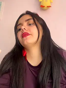 candicewest  online show from November 17, 2025, 2:10 pm