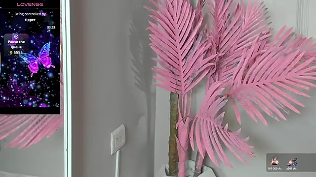 Tamaramilleer online show from February 7, 2026, 3:47 am