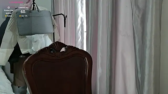 Wanwan61 online show from November 15, 2025, 6:17 am