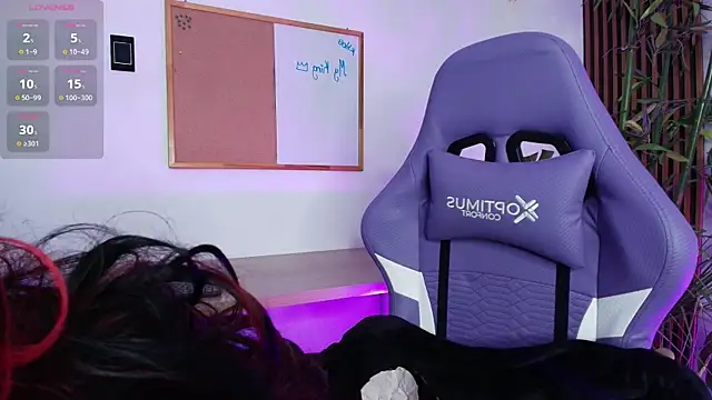 Chloejonson online show from December 21, 2025, 3:08 am