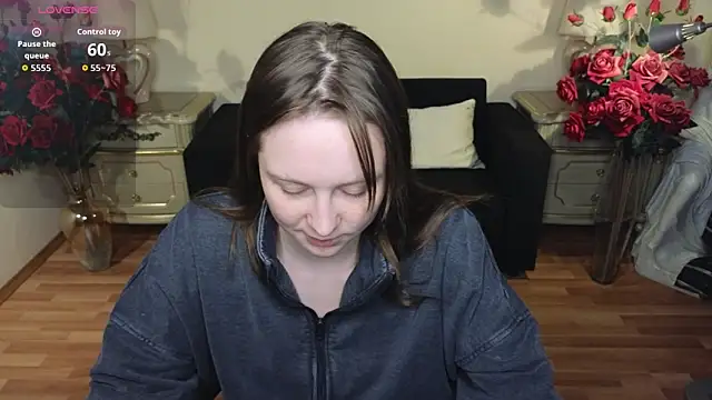 HolyBabyDoll online show from November 24, 2025, 11:54 am