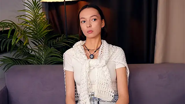 Snapshot of IvetteZermeno chatting on November 6, 2025, 3:38 pm IvetteZermeno online show from November 6, 2025, 3:38 pm