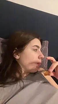 topvibestati online show from November 22, 2025, 4:06 pm