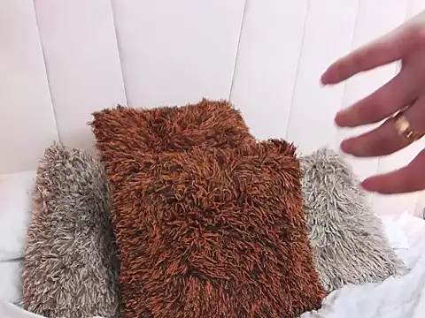 Snapshot of MarianaVillaloboz chatting on November 12, 2025, 12:26 am MarianaVillaloboz online show from November 12, 2025, 12:26 am