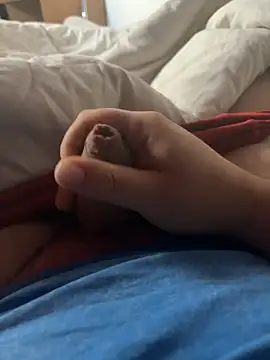 laroutine56backk online show from November 15, 2025, 2:43 pm