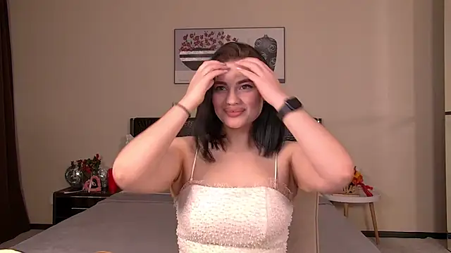 AdrianaTorres online show from November 16, 2025, 7:18 pm