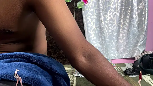 leenaboyxh online show from January 17, 2026, 6:33 pm