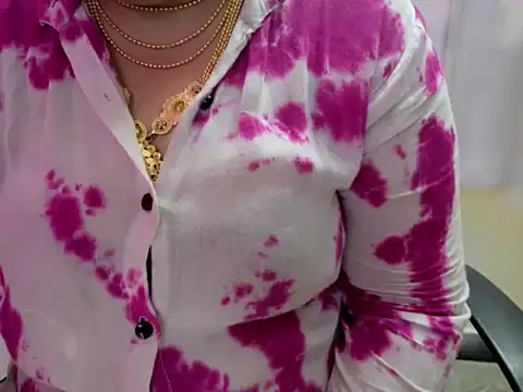 Snapshot of Tamil_VirginAss2 chatting on February 16, 2026, 4:44 am Tamil VirginAss2 online show from February 16, 2026, 4:44 am