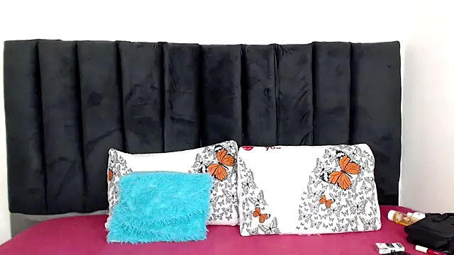 Miss-Berries online show from February 23, 2026, 2:35 am