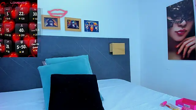 Snapshot of Andhrea_Vale chatting on April 14, 2026, 12:21 pm Andhrea Vale online show from April 14, 2026, 12:21 pm