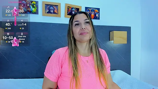 Snapshot of Andhrea_Vale chatting on March 9, 2026, 2:31 pm Andhrea Vale online show from March 9, 2026, 2:31 pm