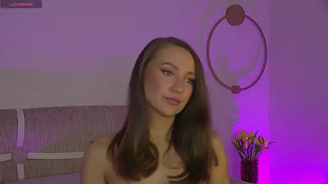 Snapshot of Eva_Devine chatting on March 28, 2026, 7:09 am Eva Devine online show from March 28, 2026, 7:09 am