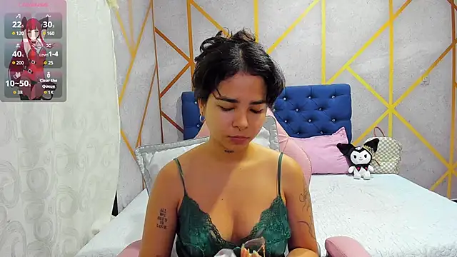  vaiolet owo online show from February 19, 2026, 5:04 am