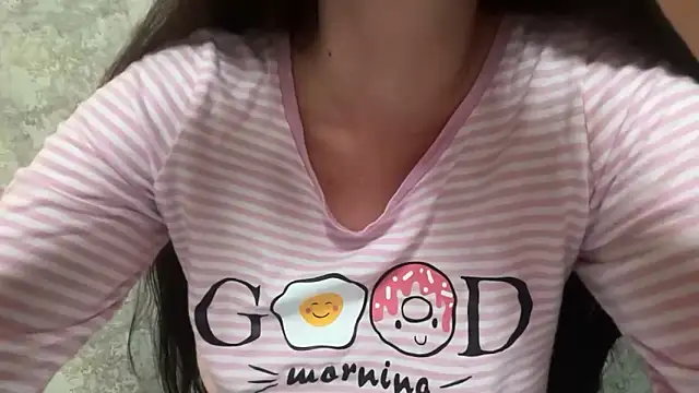 Angelinaa19 online show from May 11, 2026, 4:04 pm