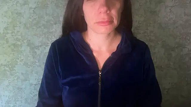 Angelinaa19 online show from May 6, 2026, 6:06 am