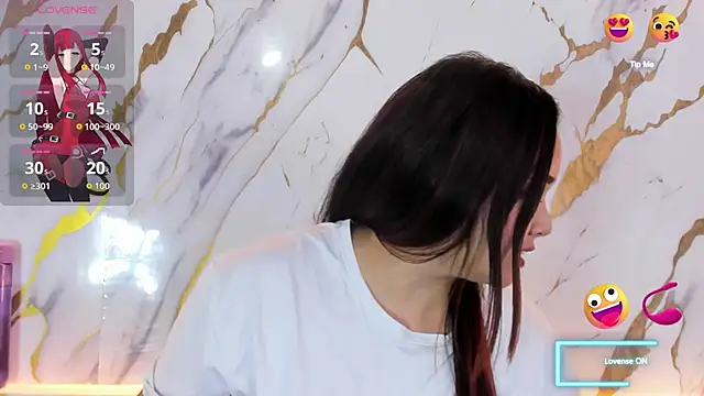 Snapshot of Brenda-Rosse chatting on December 16, 2025, 9:30 pm Brenda-Rosse online show from December 16, 2025, 9:30 pm